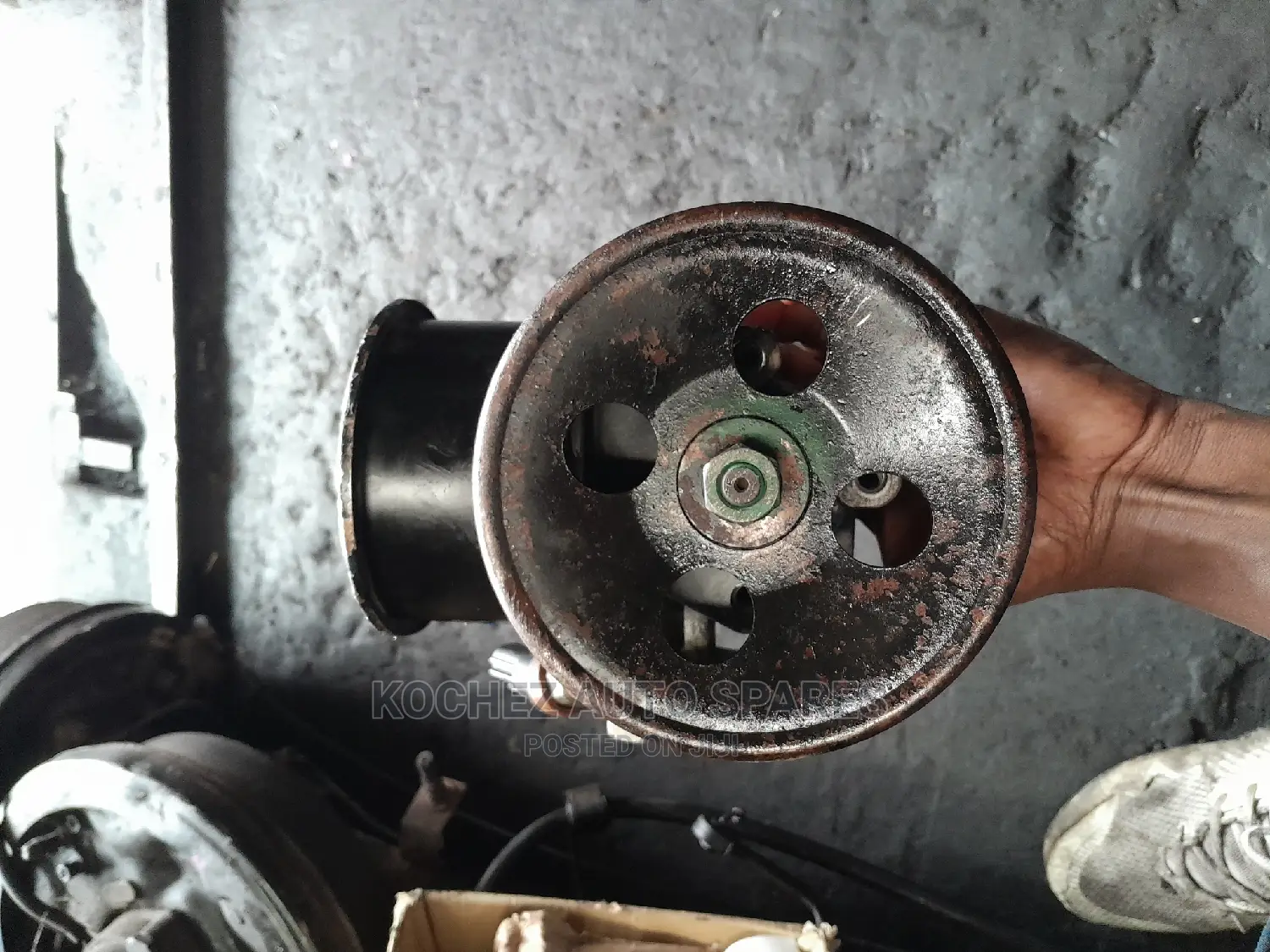 Power Steering Pump for Nissan Caravan E25 KA24 (Petrol)