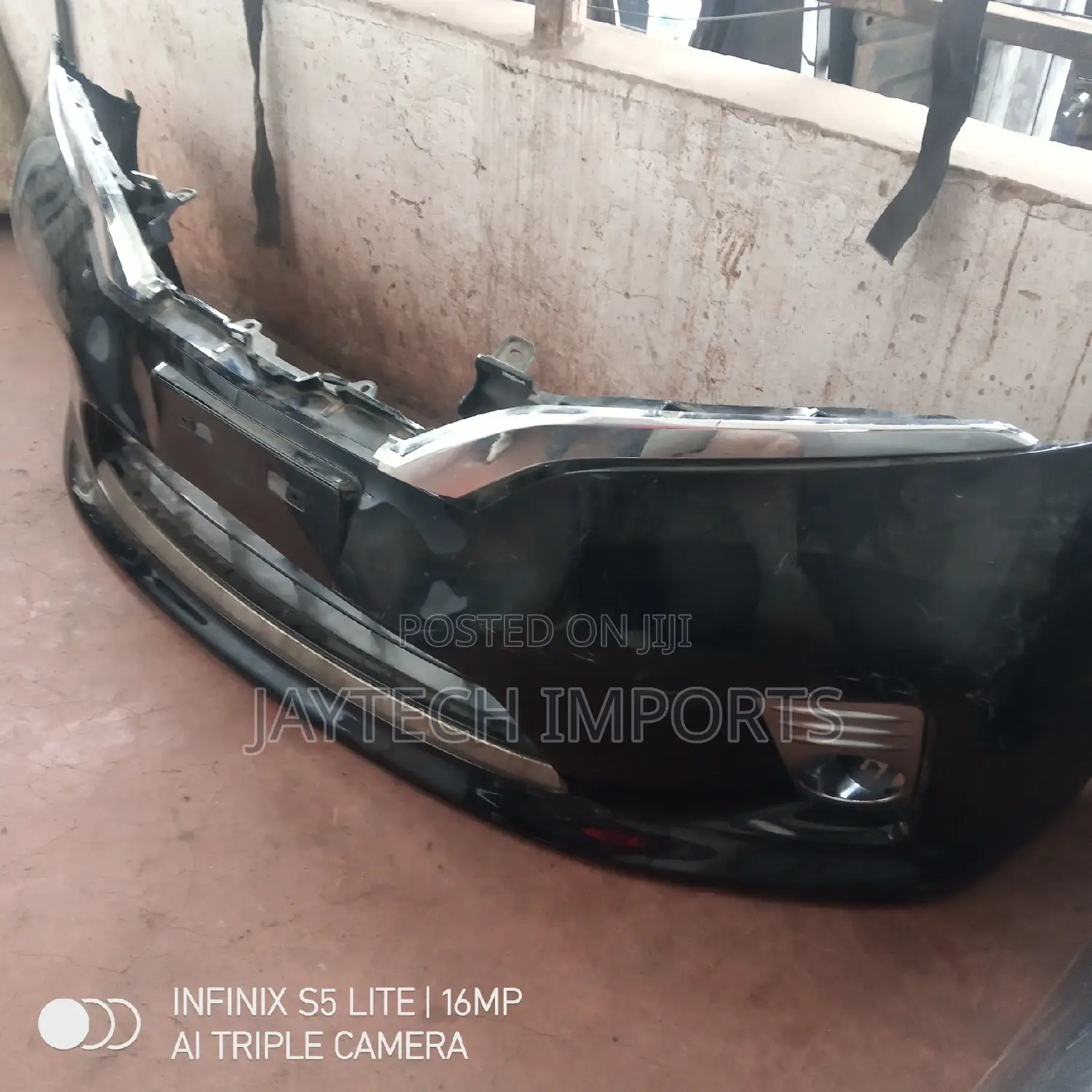 Nissan Serena 2012