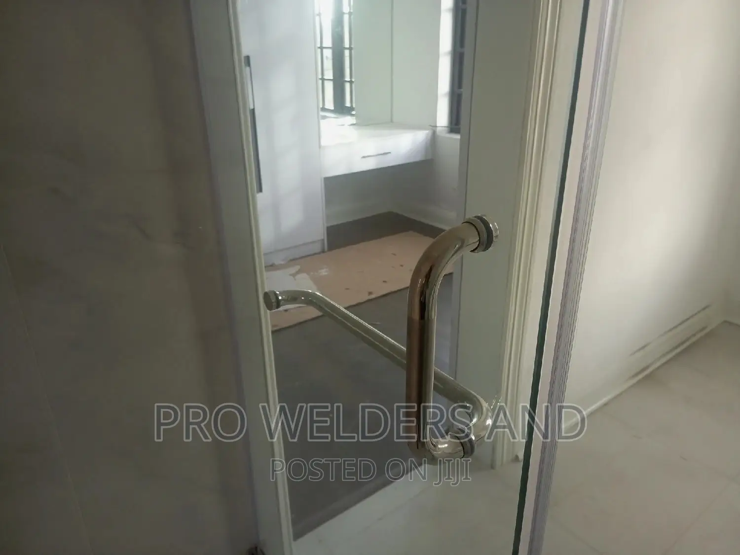 Frameless Shower Glass Cubicle
