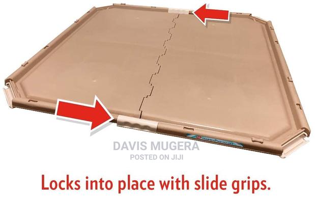 Simple Solution Dog Pad Holder – Portable Tray for Pet Train - main view