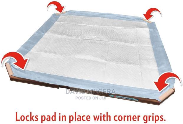 Simple Solution Dog Pad Holder – Portable Tray for Pet Train - thumbnail 4