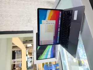 Laptop Apple MacBook Pro 2021 M1 8GB Apple M1 SSD 256GB