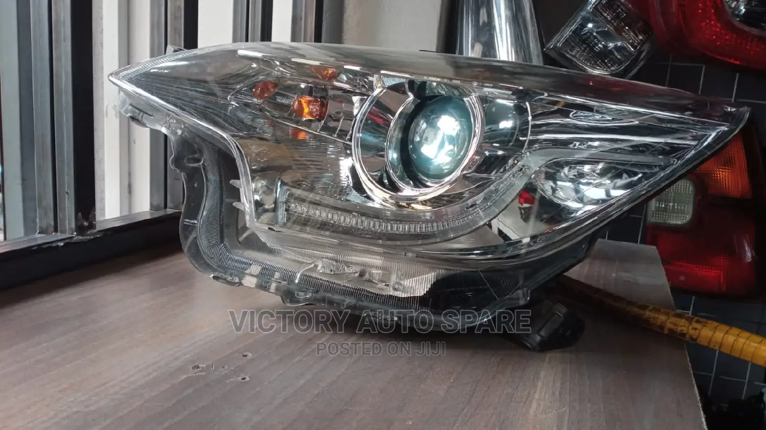 Ractis Xenon Headlight 2014/2015