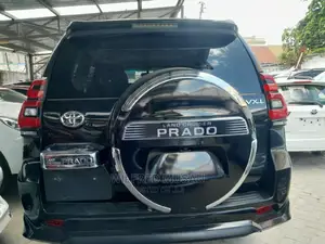 Toyota Land Cruiser Prado 2016 Black