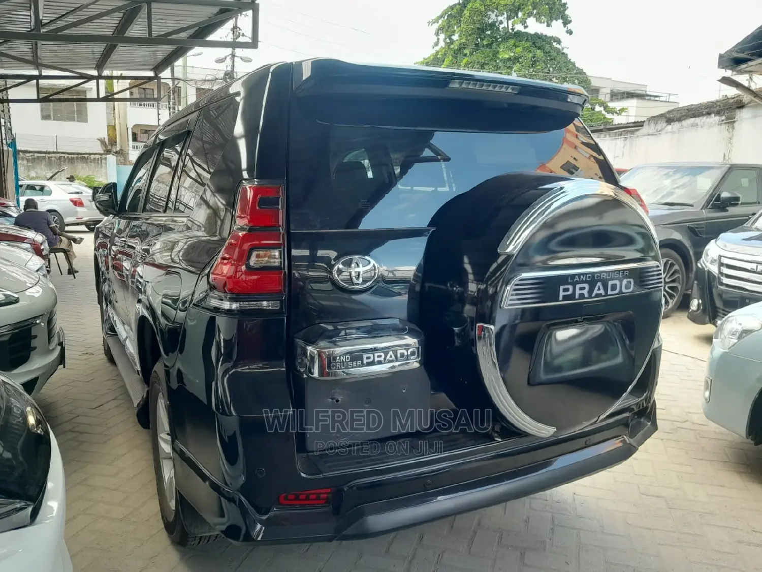 Toyota Land Cruiser Prado 2016 Black