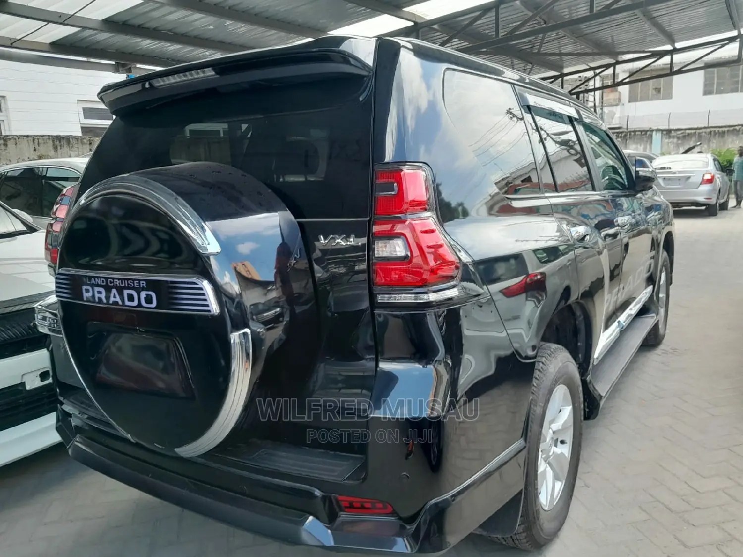 Toyota Land Cruiser Prado 2016 Black