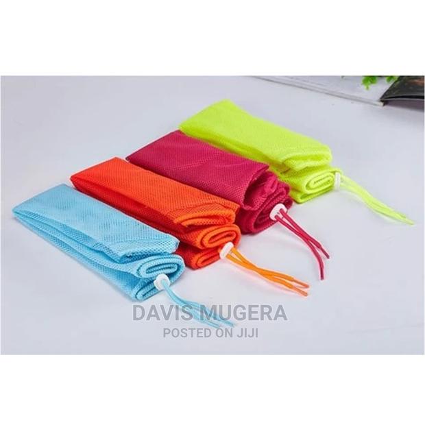 Multi-Functional Pet Cat Grooming Bag - thumbnail 2