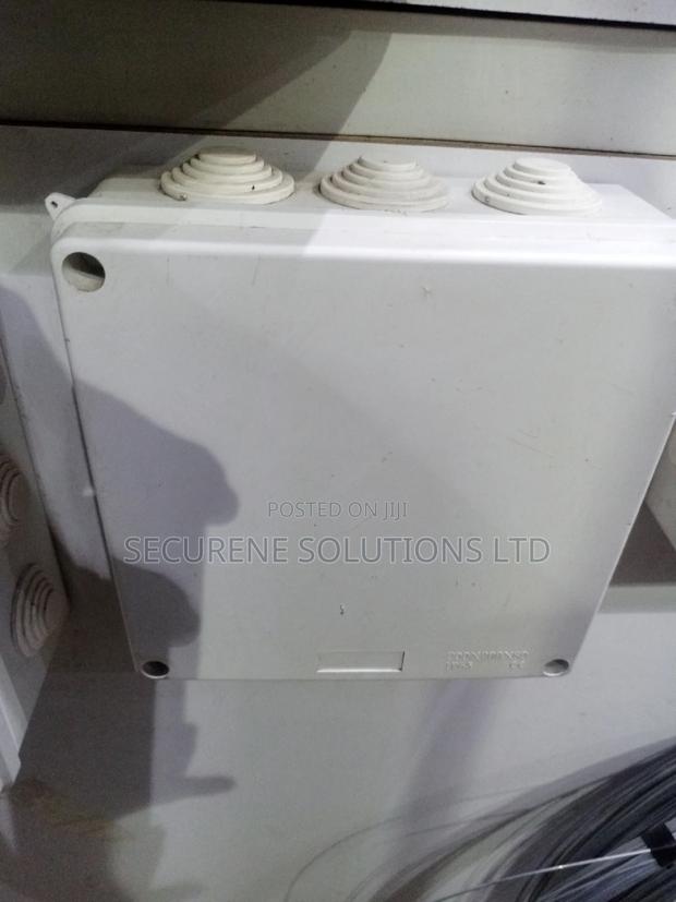 Electrical Adaptor Box – 255mm X 200mm X 80mm - thumbnail 2