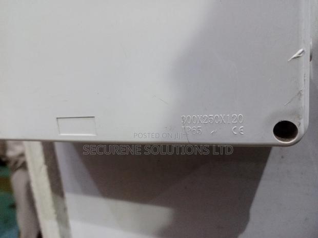 Electrical Adaptor Box – 300mm X 250mm X 120mm - thumbnail 5