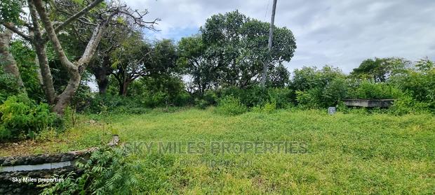 Serena,1 Acre Land on Sale - thumbnail 2