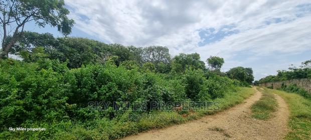 Serena,1 Acre Land on Sale - thumbnail 7