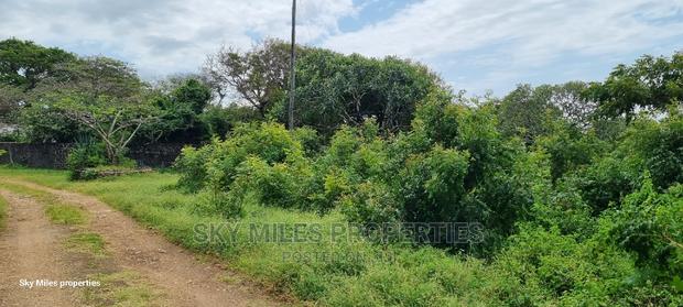 Serena,1 Acre Land on Sale - thumbnail 9