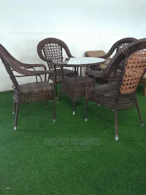 Spacious 4 Seater Outdoor Set