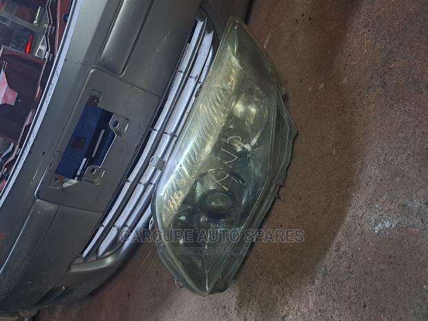Axio Fielder 2007-2010 Headlight Xenon, Black Shade - thumbnail 2