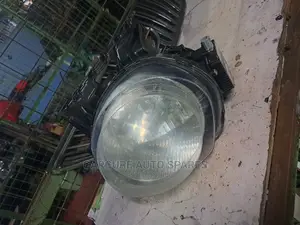 Nissan Juke Headlight, Xenon