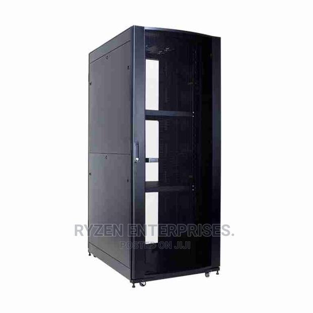 Networking Cabinet 42u - main view
