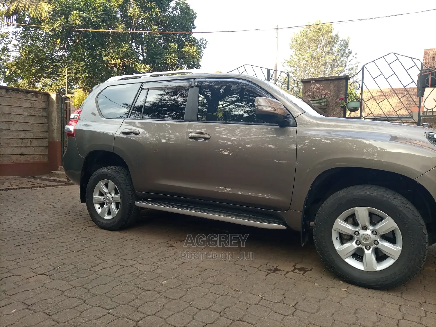 Presidential Llumar Car Tint