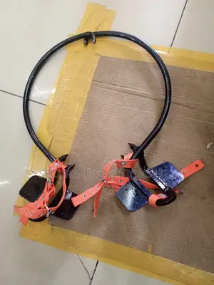 Wooden Pole Climbers With Quality Foot Straps