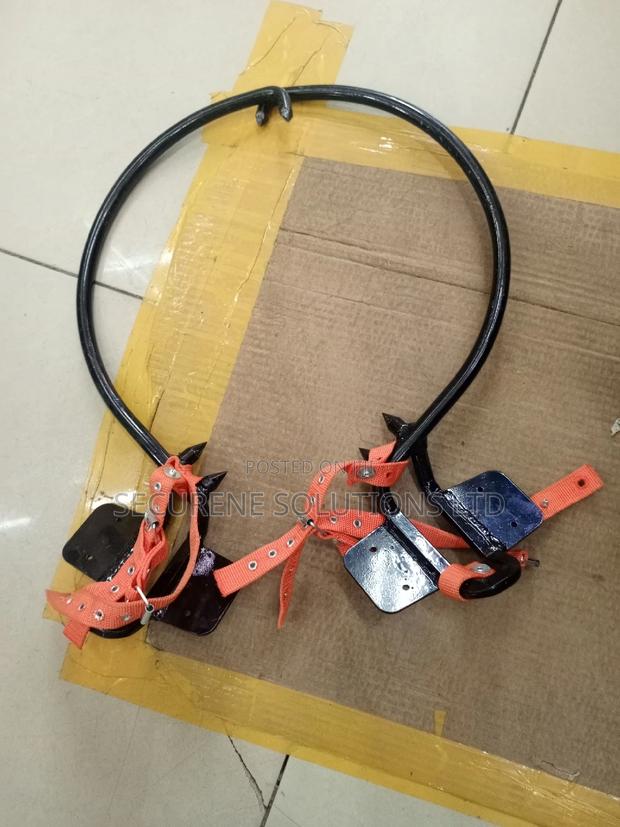 Wooden Pole Climbers With Quality Foot Straps - thumbnail 2
