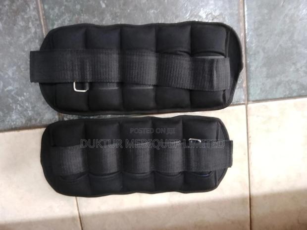 Adjustable 5kgs Ankle Weights (2.5kgs on Each Ankle) - main view