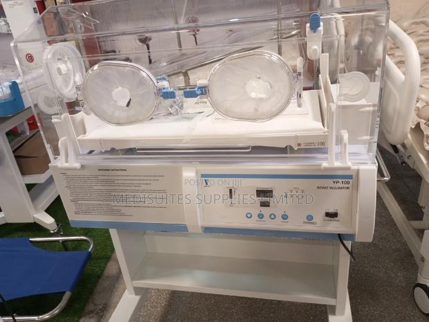 Infant Icubator - main view