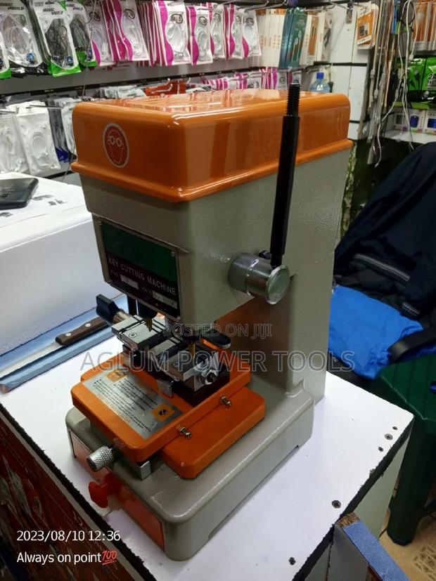 Defu Key Cutting Machine. Special Keys - main view