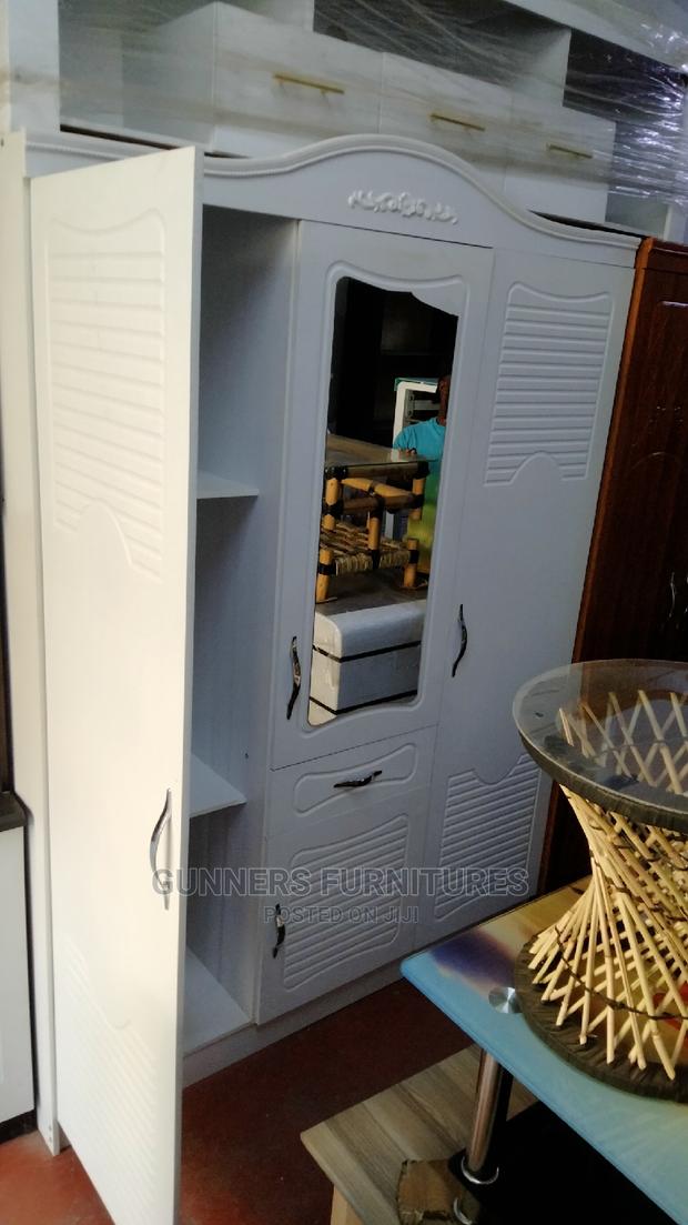 Wardrobe Wardrobe - thumbnail 2