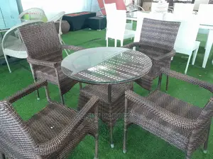 Beautiful Garden Set With 4 Seats and 1 Table