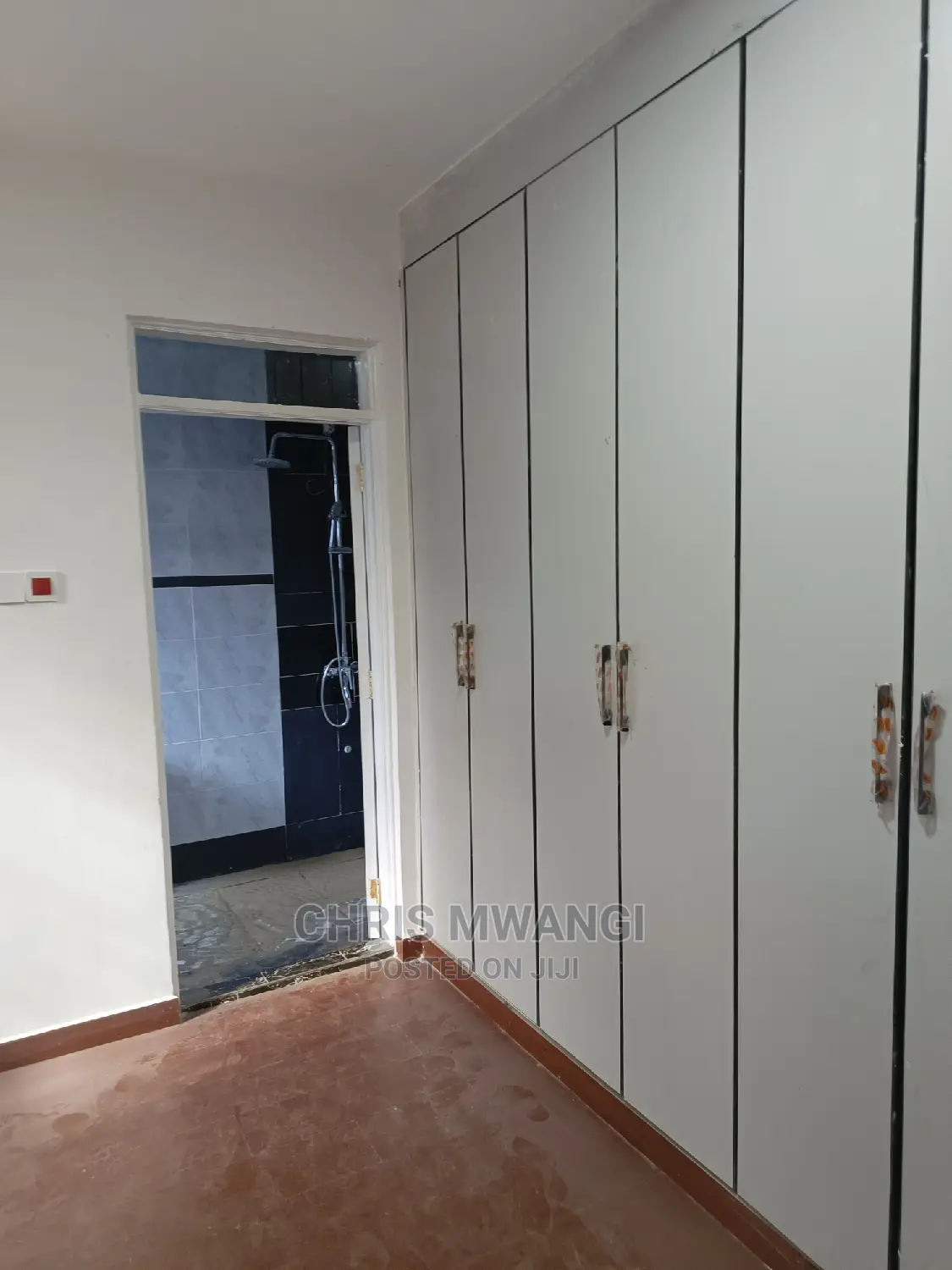 3bdrm Block of Flats in Muchatha Limuru Road, Ruaka for sale