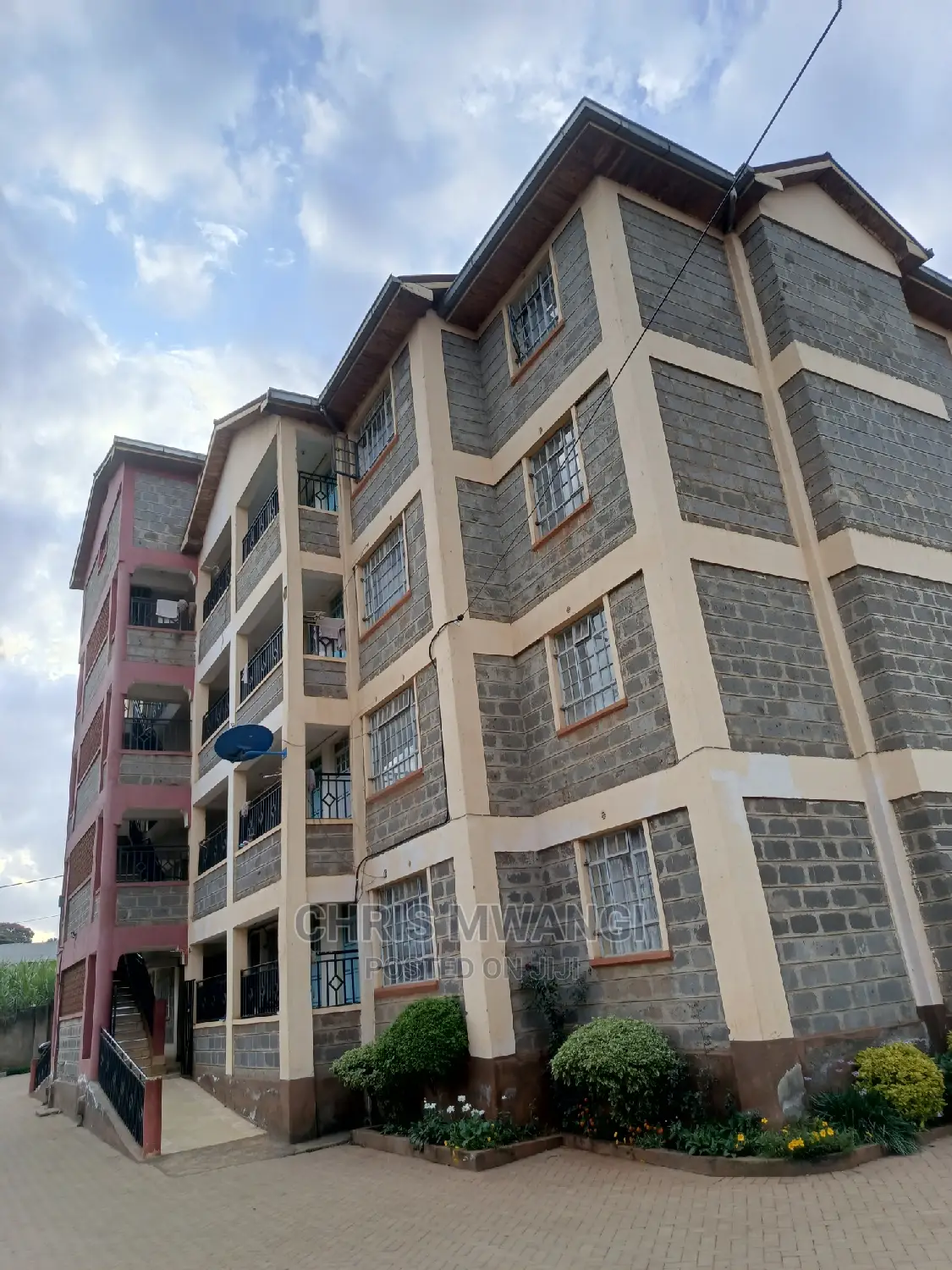 2bdrm Block of Flats in Uthiru Estate for sale