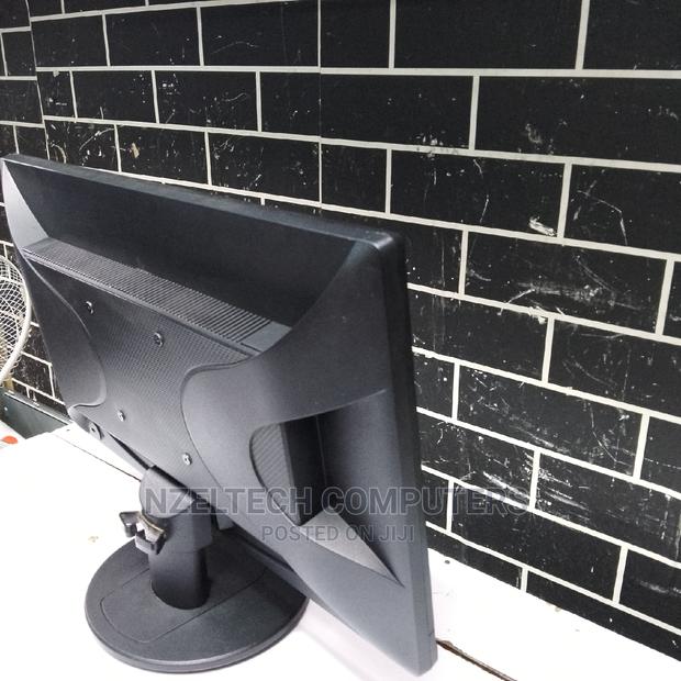 HP Monitor - thumbnail 3