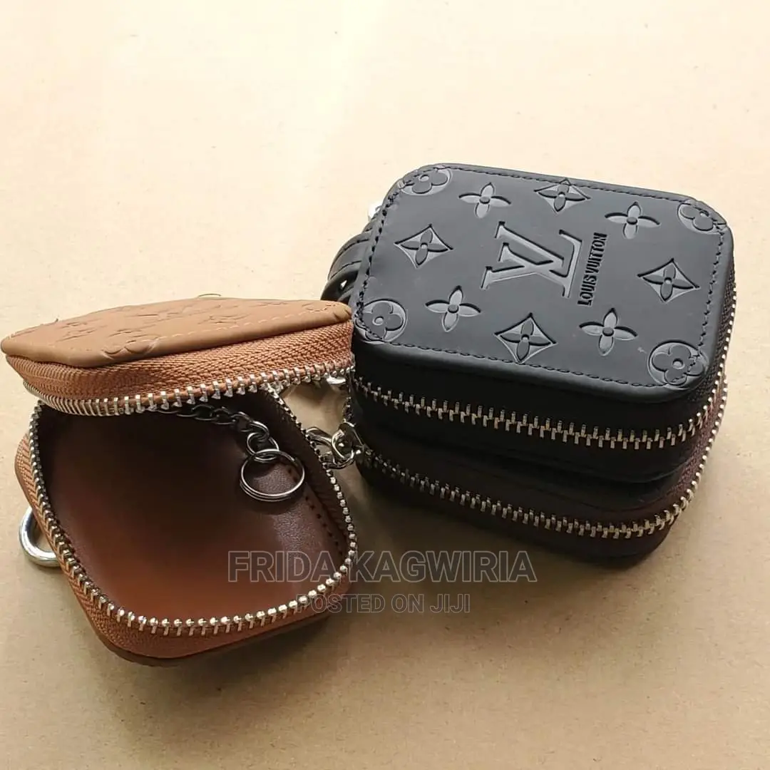 Earbuds/Airpods Universal Cases