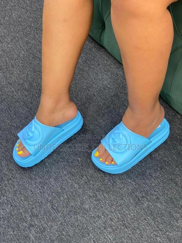 Super Comfy Gucci Wedge Sandals - thumbnail 2