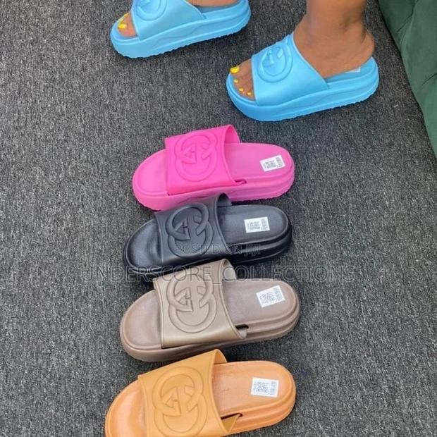 Super Comfy Gucci Wedge Sandals - thumbnail 3