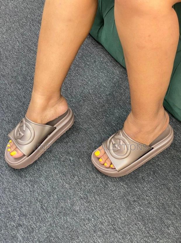 Super Comfy Gucci Wedge Sandals - thumbnail 5