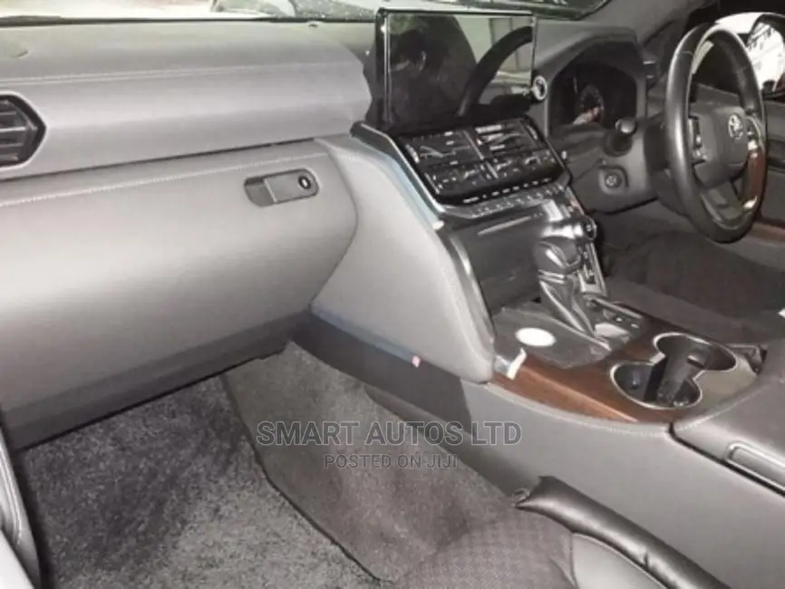 Toyota Land Cruiser 2021 Pearl
