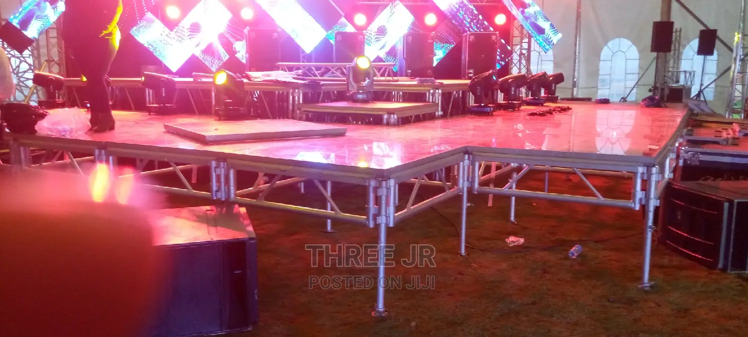 Best Stage Set Up in an Event Set Based on Clients Needs