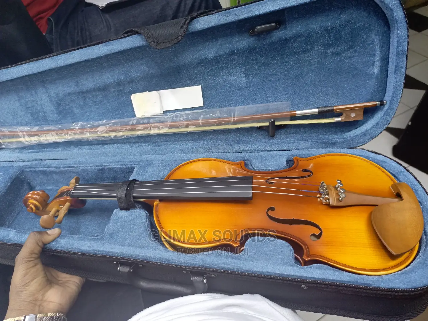 Maple Leaf Violin  Wood