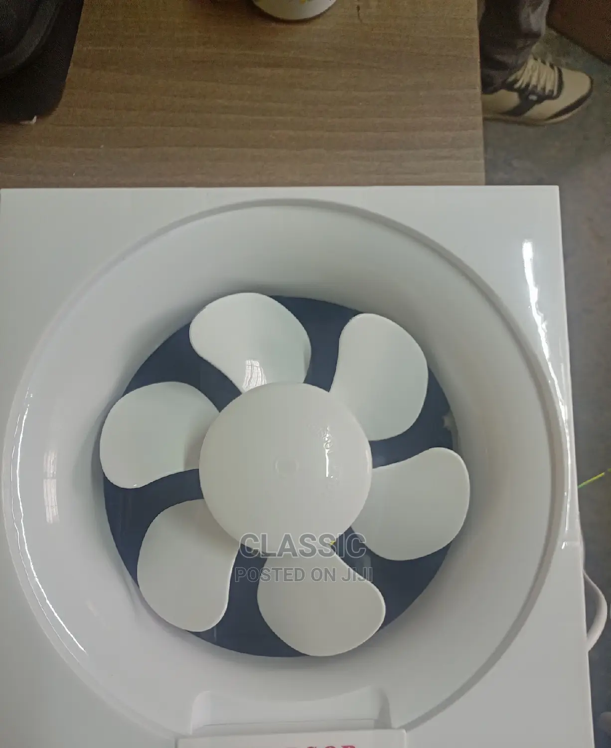 Extractor Fans in Different Inch Sizes