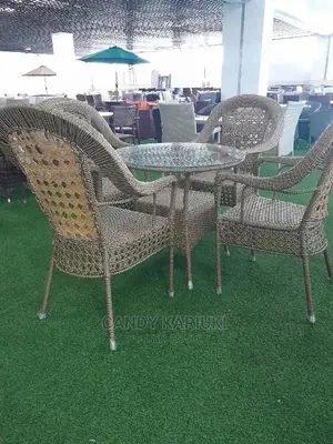 Spacious 4 Seater Outdoor Set