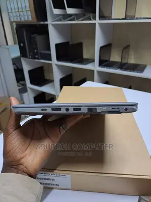 New Laptop HP EliteBook 820 G3 8GB Intel Core I5 SSD 256GB