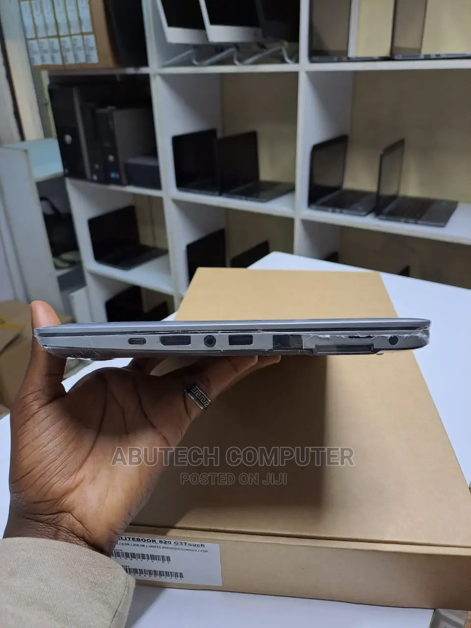 New Laptop HP EliteBook 820 G3 8GB Intel Core I5 SSD 256GB