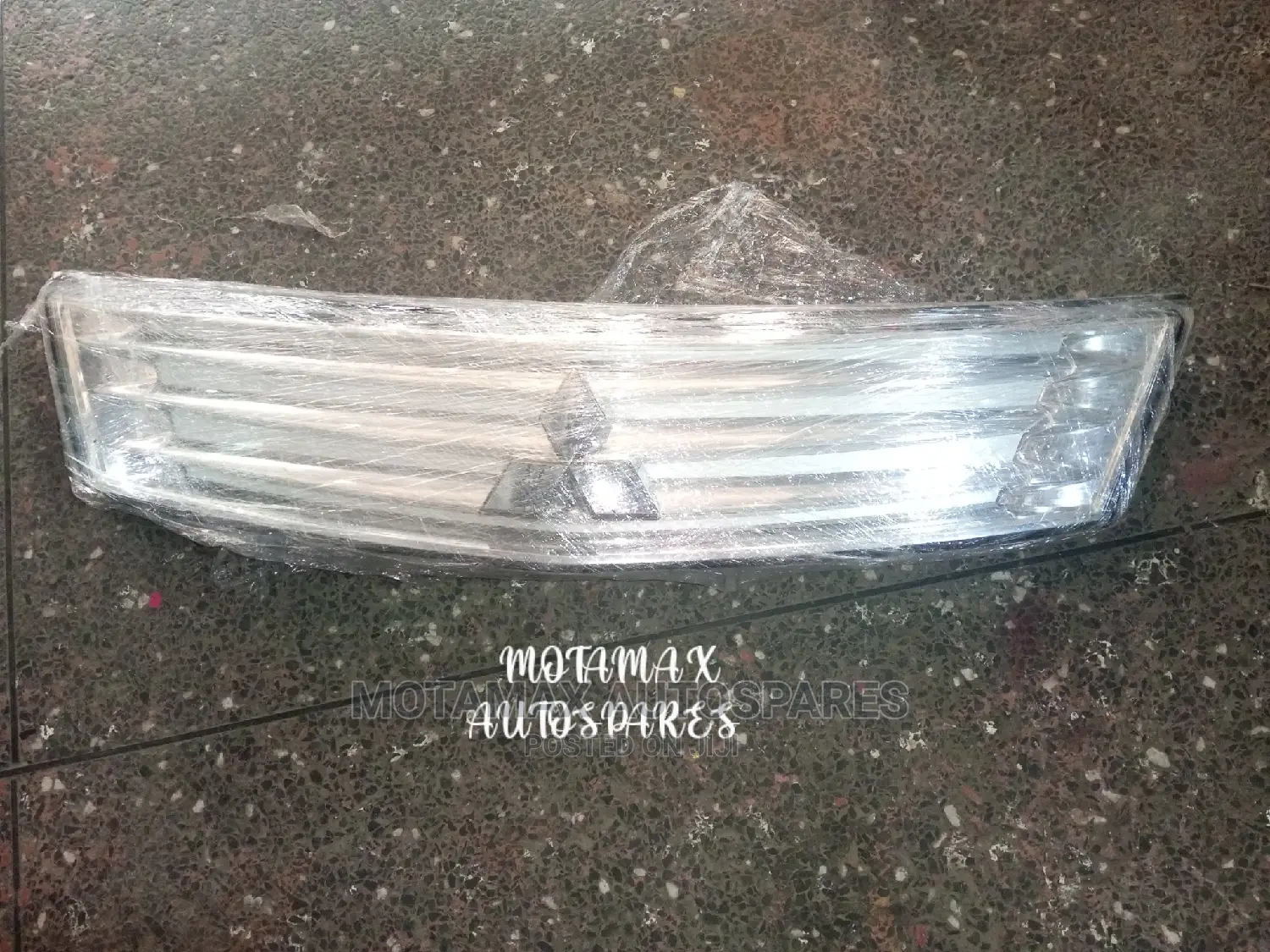Mitsubishi Delica D2 Grill Assy