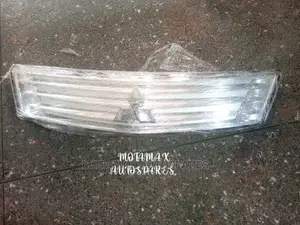 Mitsubishi Delica D2 Grill Assy