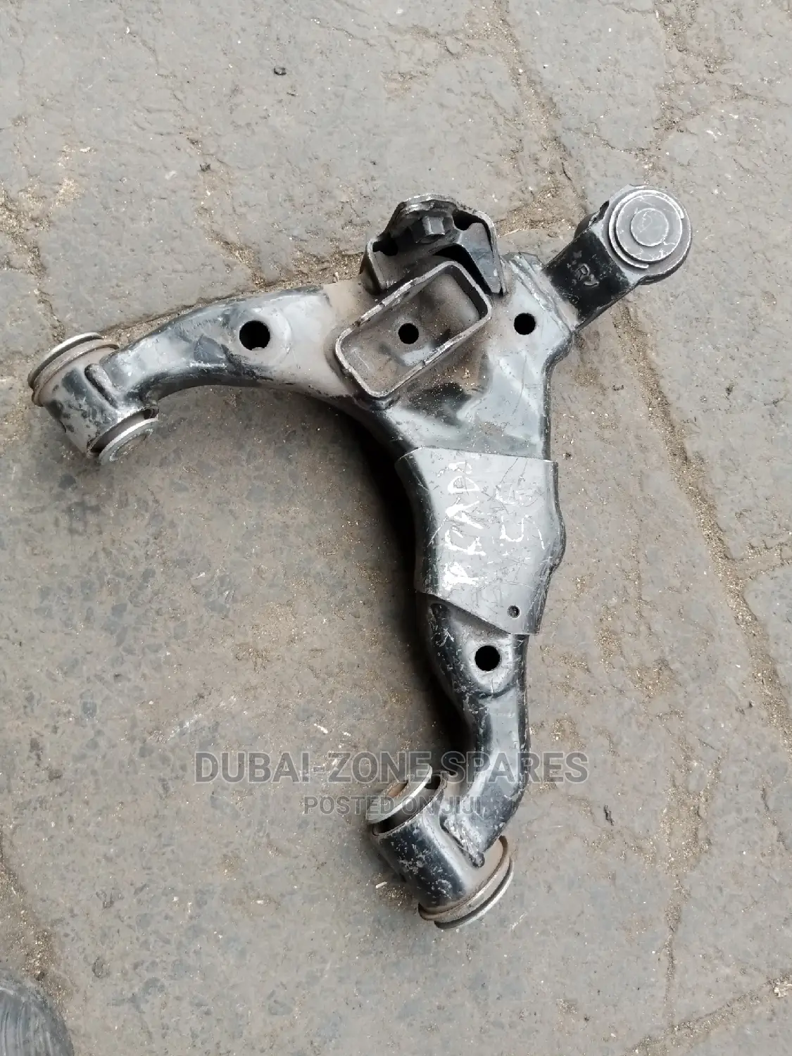 Prado J150 Lower Control Arms With Link and Without Link.