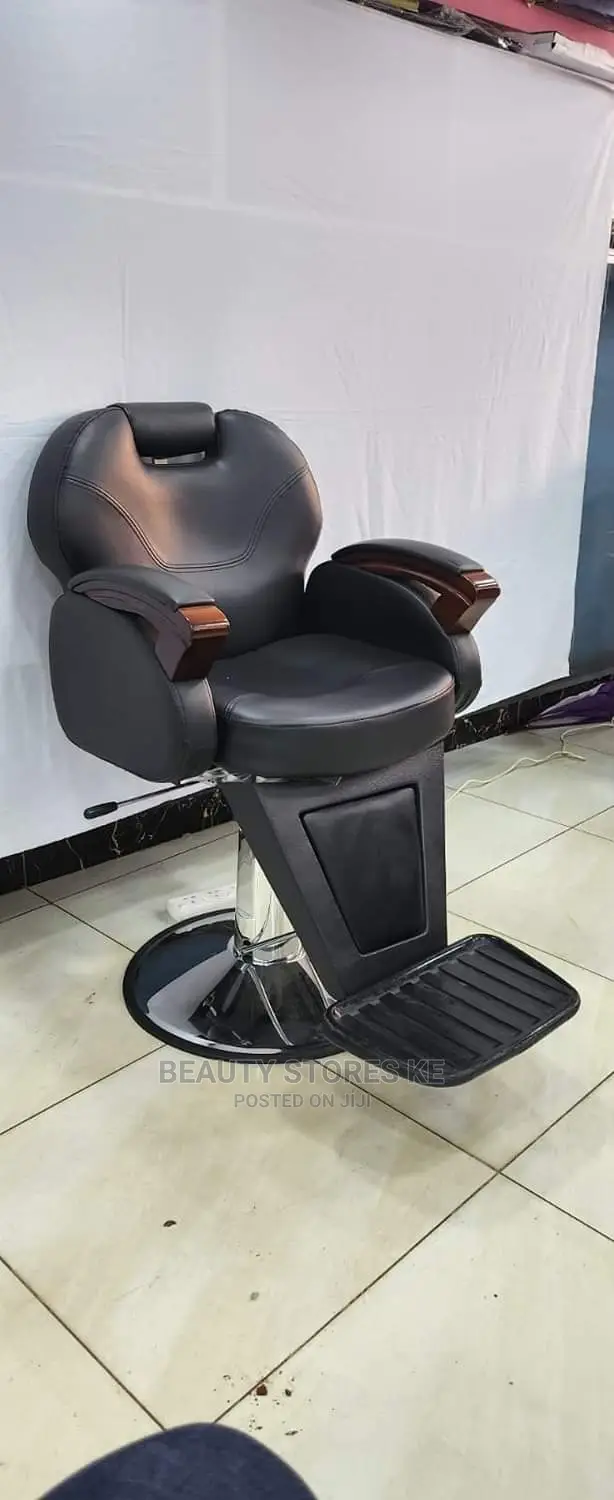 Barber Chair/8190 Model Executive Barber Seat in Nairobi Central