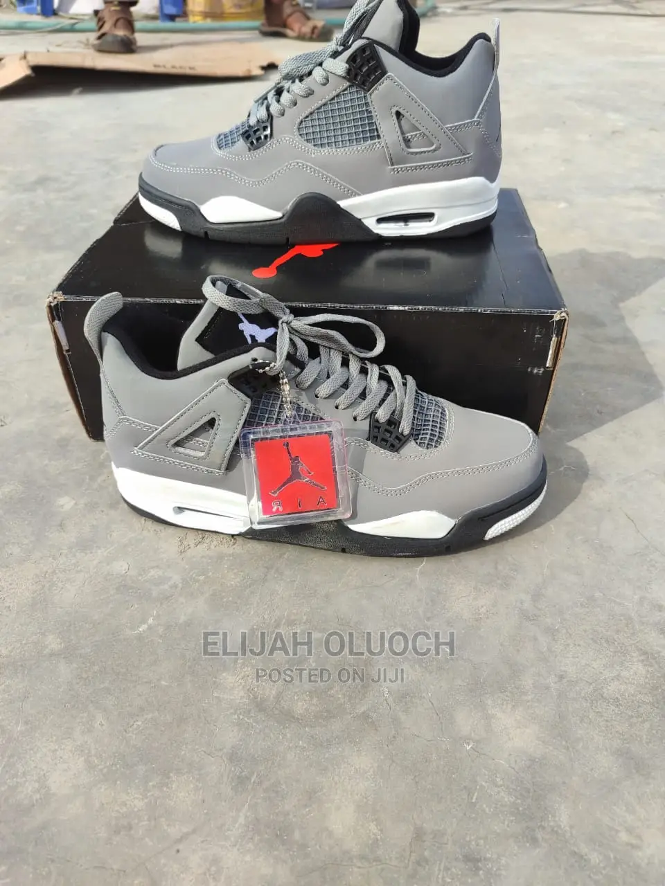 Air Jordan 4
