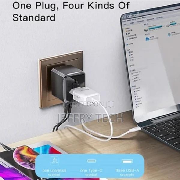 Yesido Mc10 Universal Adapter With 3 USB and Type-C Charging - thumbnail 3
