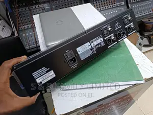 Behringer Ultragraph Pro Equalizer