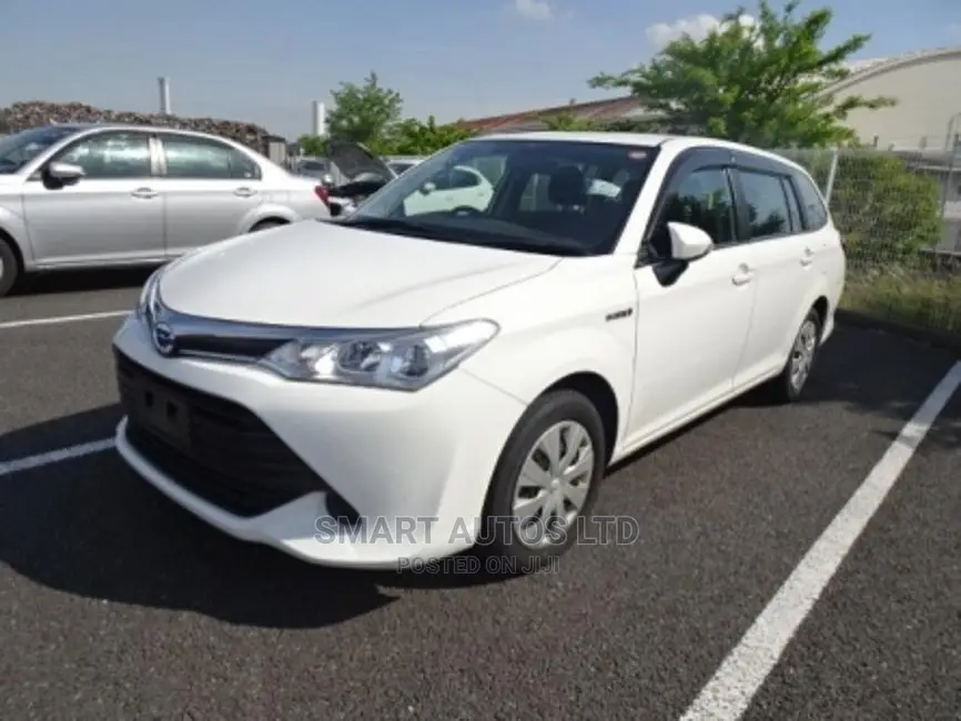 Toyota Corolla Fielder 2016 White